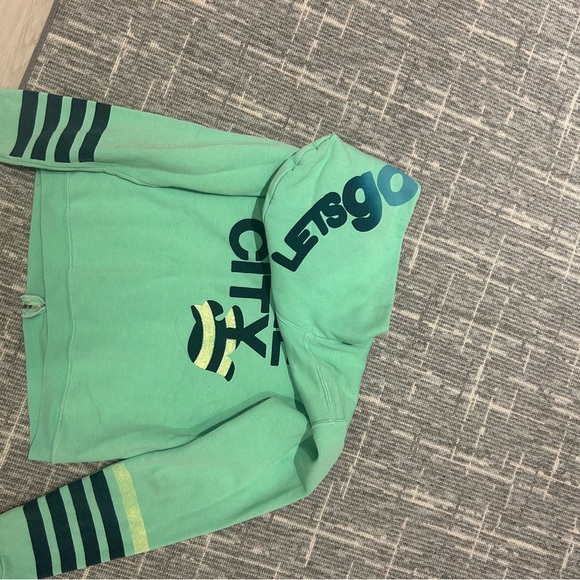 Free City. Green zip up hoodie. Missing drawstring. - Picture 3 of 4